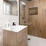 Modern 2br In Beautiful 別荘 *