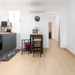 Modern 2br In Beautiful ブリアナ