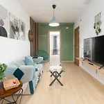 Modern 2br In Beautiful ブリアナ